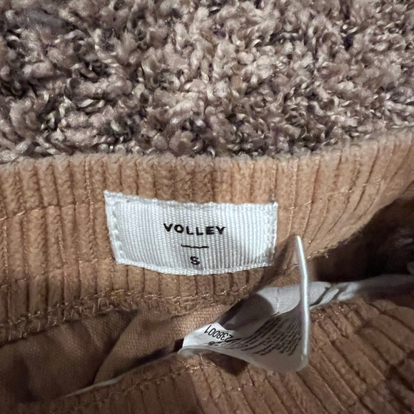 PacSun Tan Corduroy Shorts - Picture 3 of 4